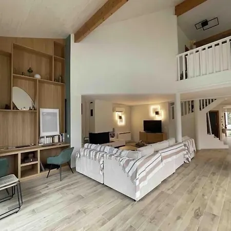 Villa Surf 2
