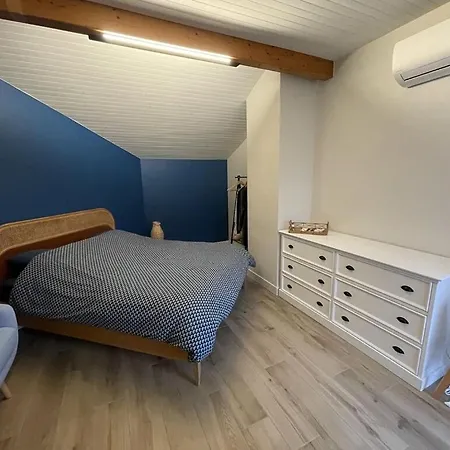 Villa Surf 2 *